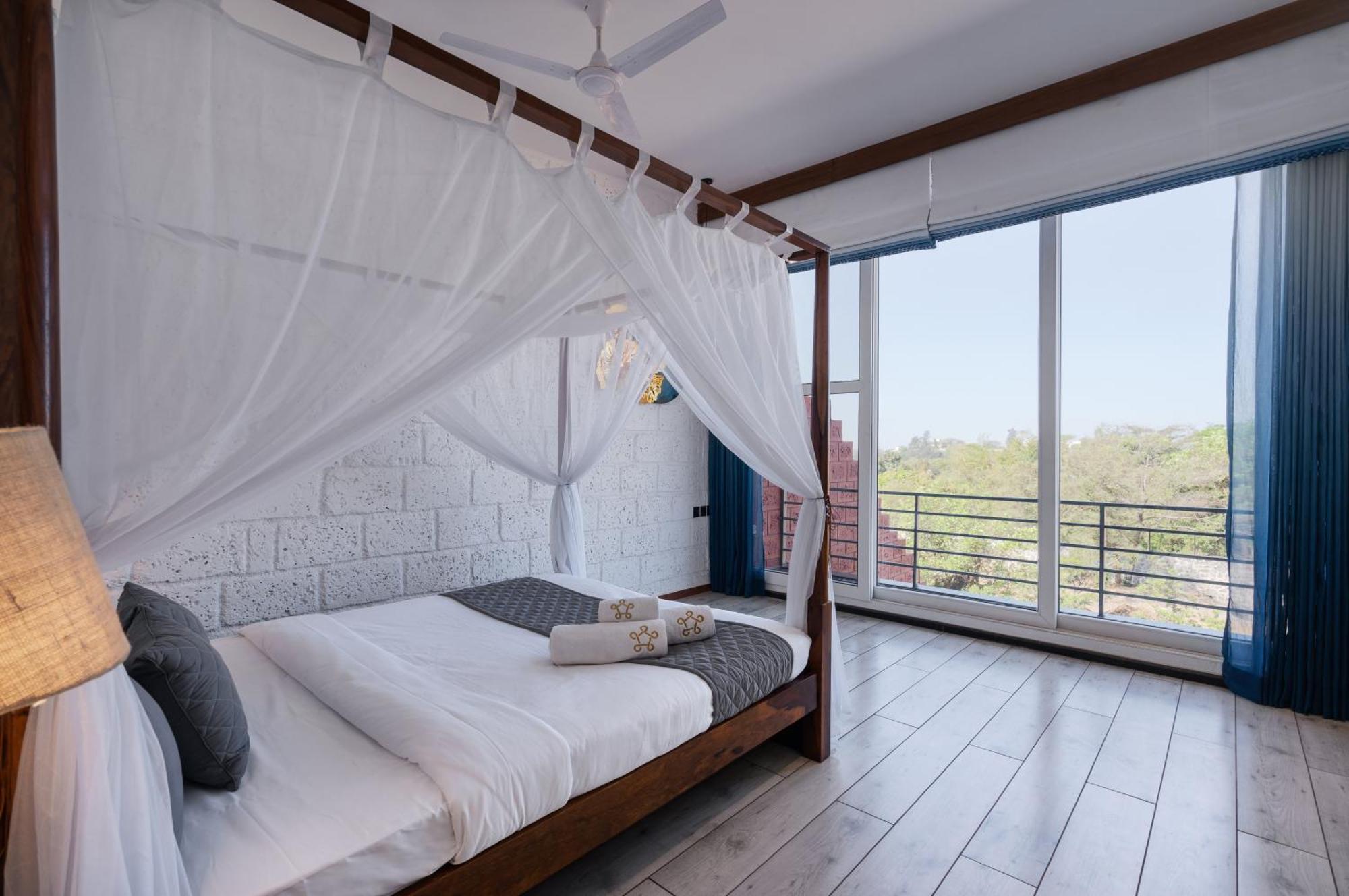 Saffronstays Calvin - 3 Bedroom Pool Villa In Lonavala Esterno foto