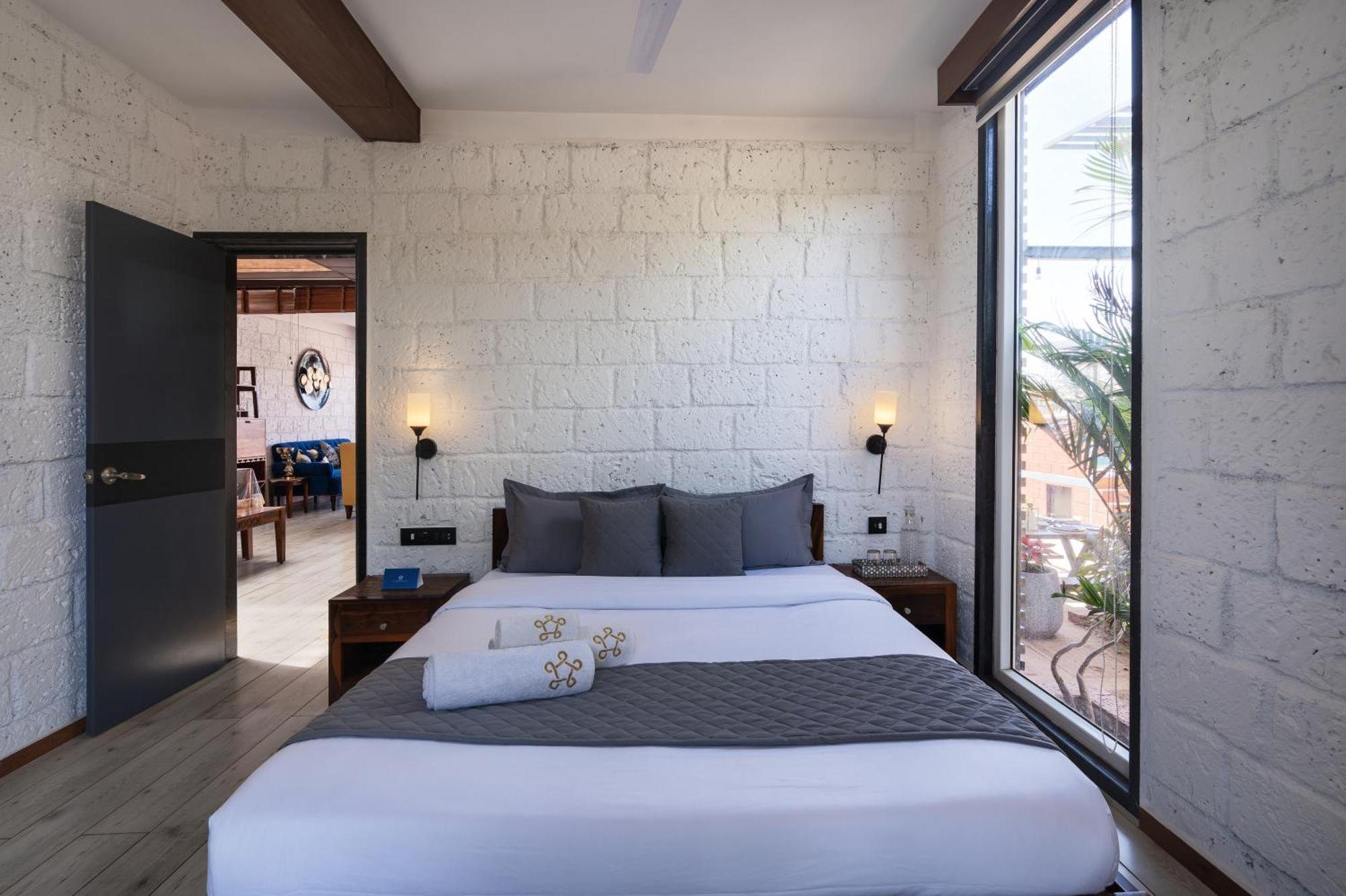 Saffronstays Calvin - 3 Bedroom Pool Villa In Lonavala Esterno foto